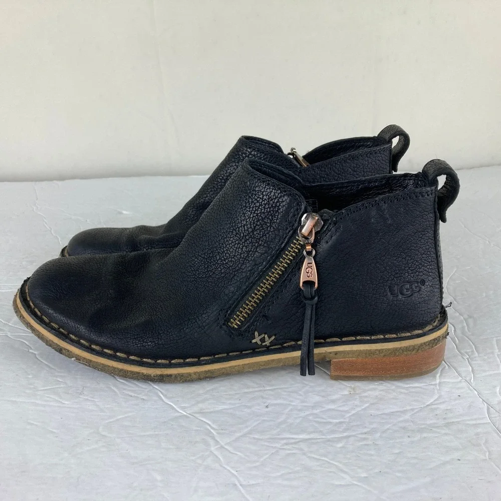 UGG Australia ugg australia